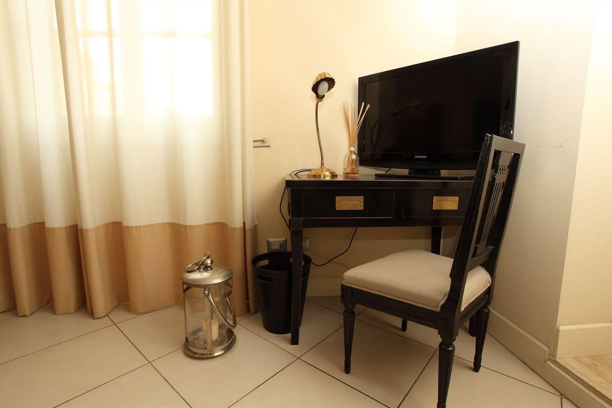 Residenza Fiorentina Florence Luaran gambar
